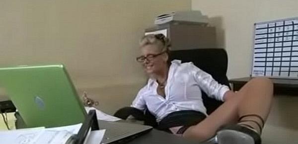  Horny Pussy fuck in office